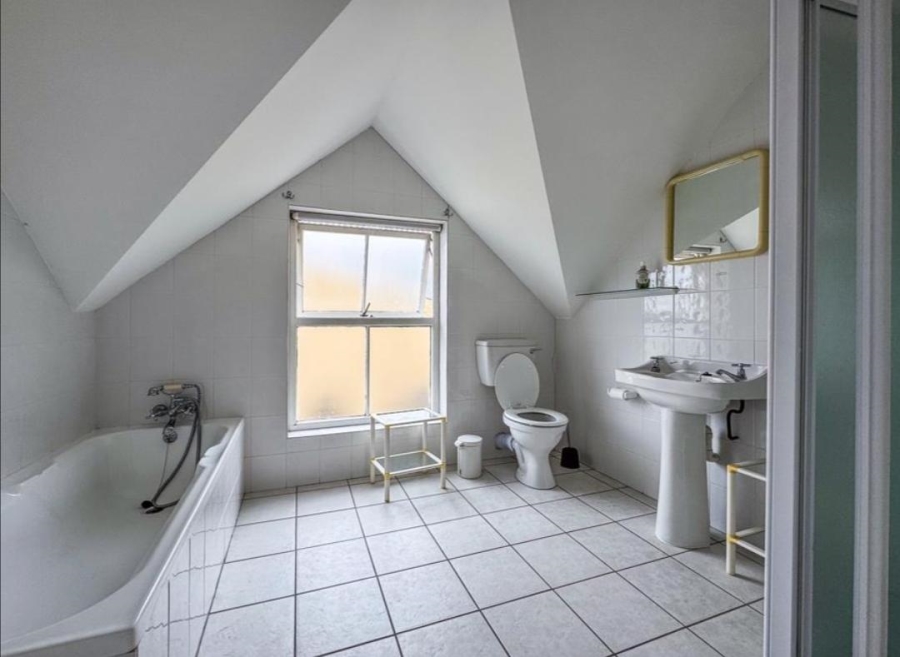 To Let 3 Bedroom Property for Rent in Beach Estate Western Cape